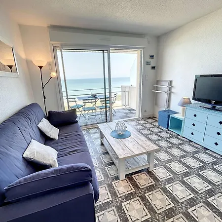 En Front De Avec Balcon Et Parking Privatif Apartment