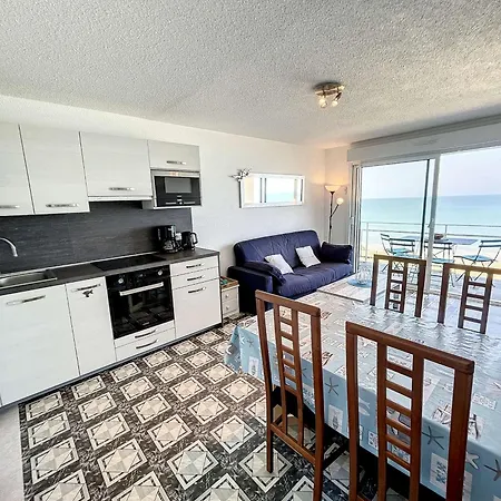 En Front De Avec Balcon Et Parking Privatif Apartment *
