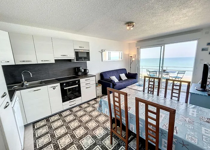 En Front De Avec Balcon Et Parking Privatif - Fr-1-361-360 公寓 *